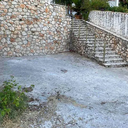 Apartment Traditional House With Breathtaking View, Makis Sívros