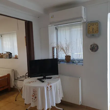 Traditional House With Breathtaking View, Makis